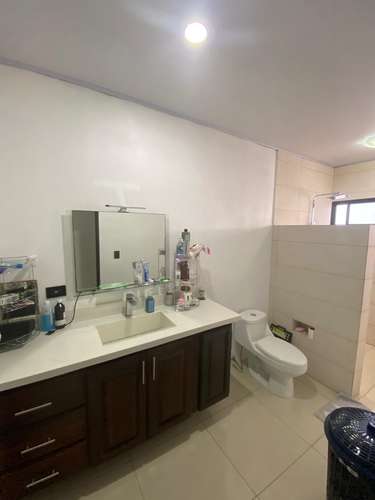 Vendo casa en San Pedro de Poas, de un piso, reciente construcción, con amplias zonas verdes, muy iluminada y ventilada - Imagen 12