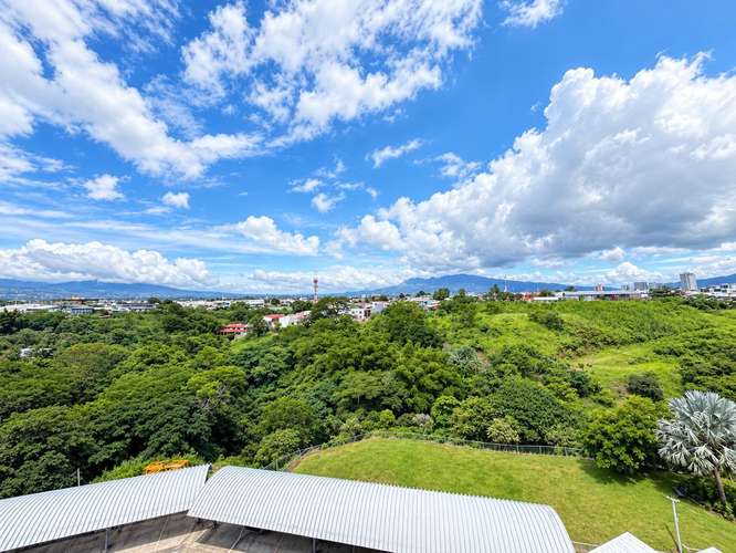 Lindo apartamento con vista en Condado del Parque - Imagen 1