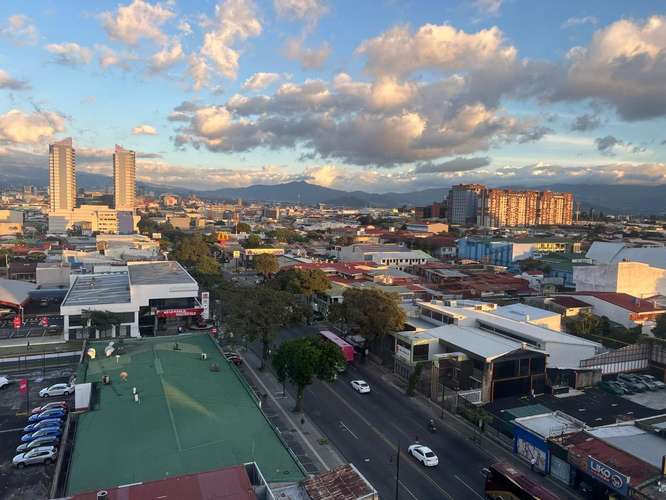 Alquiler de 3 oficinas con la mejor ubicación de Paseo Colon - Imagen 10