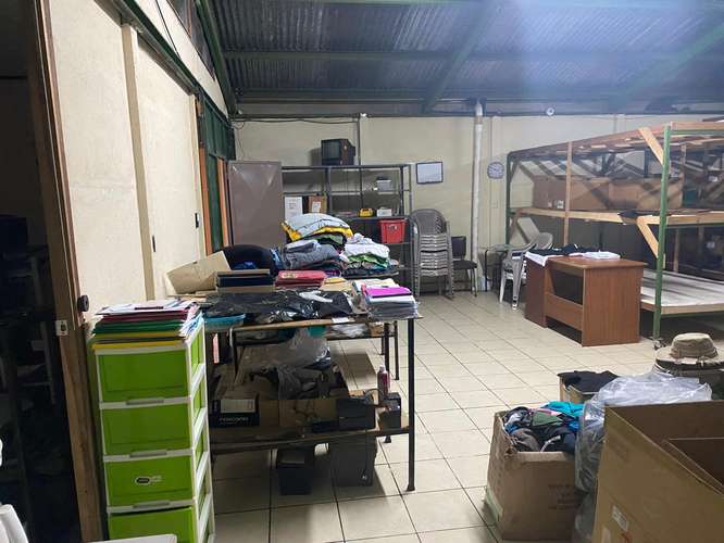 Venta de propiedad con bodega construida, apta para desarrollo de apartamentos, o alguna actividad comercial - Imagen 10