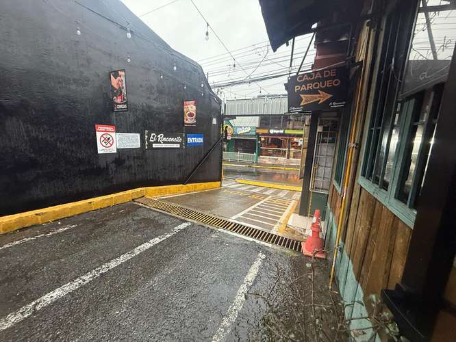 VENTA DE PROPIEDAD COMERCIAL HEREDIA SOBRE AVENIDA CENTRAL - Imagen 8