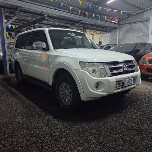 MITSUBISHI MONTERO GLS 2012 AUTOMATICO 4X4 TURBO DIESEL 7 PASAJEROS - Imagen 9