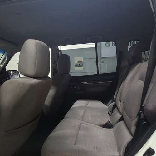 MITSUBISHI MONTERO GLS 2012 AUTOMATICO 4X4 TURBO DIESEL 7 PASAJEROS - Imagen 6