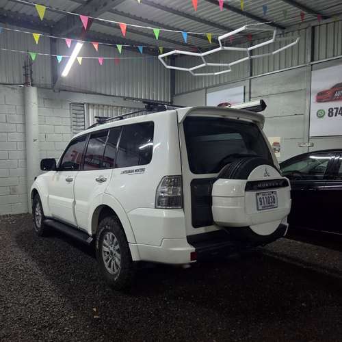 MITSUBISHI MONTERO GLS 2012 AUTOMATICO 4X4 TURBO DIESEL 7 PASAJEROS - Imagen 8