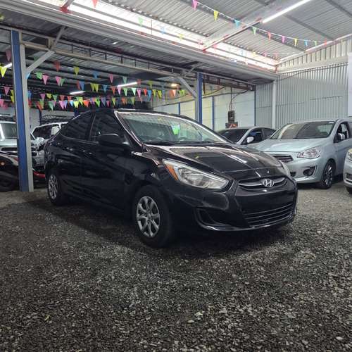 HYUNDAI ACCENT 2015 AUTOMATICO MOTOR 1600 CC MODO ECO PAQUETE ELECTRICO