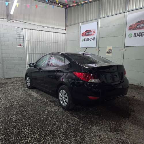 HYUNDAI ACCENT 2015 AUTOMATICO MOTOR 1600 CC MODO ECO PAQUETE ELECTRICO