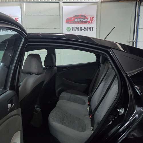 HYUNDAI ACCENT 2015 AUTOMATICO MOTOR 1600 CC MODO ECO PAQUETE ELECTRICO