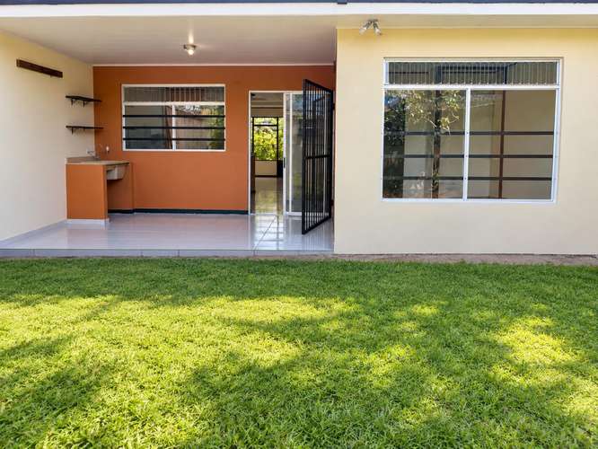 Hermosa, segura y casa con patio cerca del TEC en Cartago, Pricesmart - Imagen 11