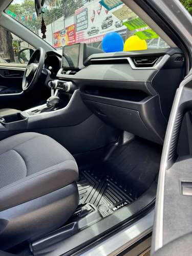 TOYOTA RAV4 LE-2023-AUTOMATICO-SHIFT TRONIC- - Imagen 7