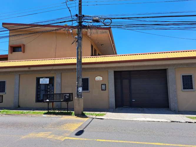 Apartamento de una habitación para alquilern en San Pablo de Heredia.