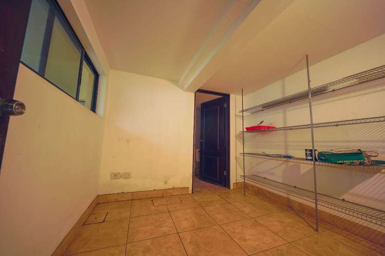 Venta de casa en Escazu con 4 habitaciones en el primer nivel - Imagen 10