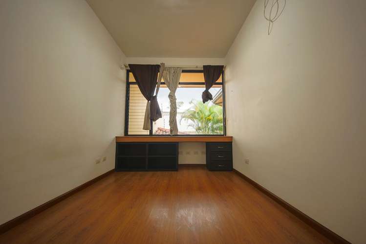 Venta de casa en Escazu con 4 habitaciones en el primer nivel - Imagen 5