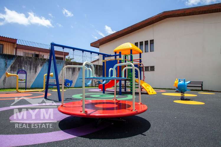 Venta de casa en Escazu con 4 habitaciones en el primer nivel - Imagen 14