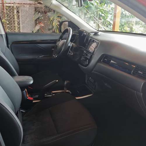 MITSUBISHI OUTLANDER 2020 AUTOMATICO MOTOR 2000 CC 7 PASAJEROS PANTALLA PAQUETE ELECTRICO - Imagen 5