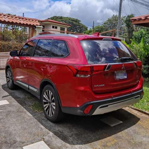 MITSUBISHI OUTLANDER 2020 AUTOMATICO MOTOR 2000 CC 7 PASAJEROS PANTALLA PAQUETE ELECTRICO - Imagen 8