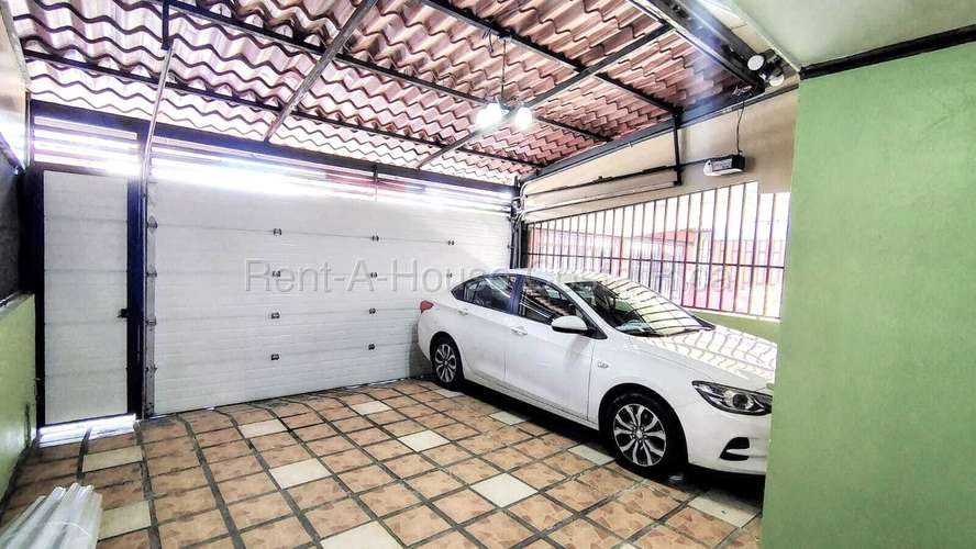 CASA EN VENTA EN MORAVIA, LA TRINIDAD | 3 HABITACIONES, TERRAZA Y ESPACIOS AMPLIOS. HABITACIÓN PRINCIPAL EN PRIMERA PLAN - Imagen 19
