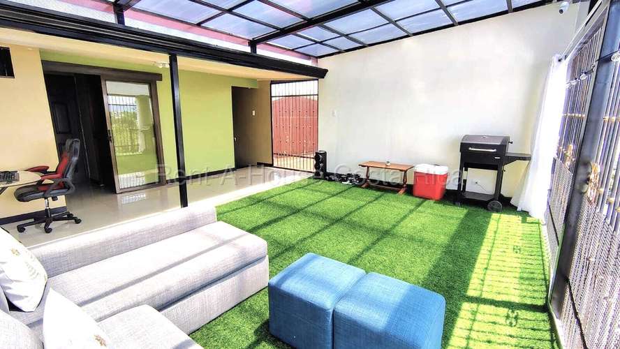 CASA EN VENTA EN MORAVIA, LA TRINIDAD | 3 HABITACIONES, TERRAZA Y ESPACIOS AMPLIOS. HABITACIÓN PRINCIPAL EN PRIMERA PLAN - Imagen 13