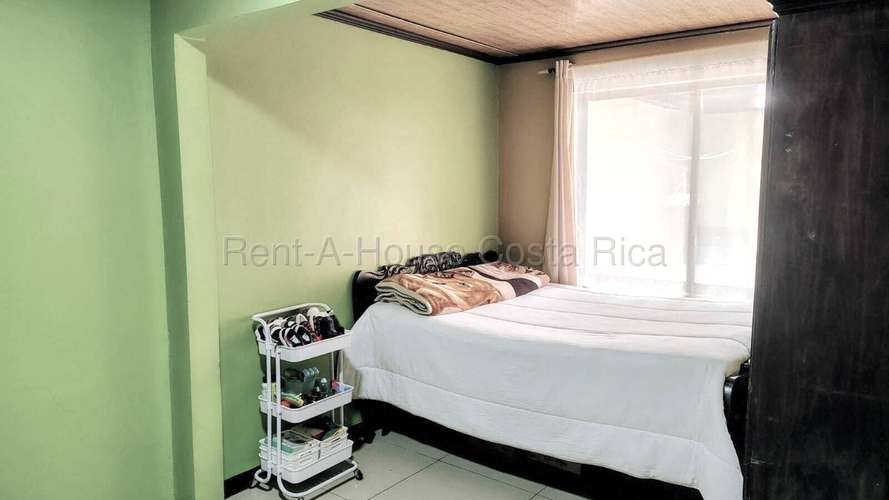 CASA EN VENTA EN MORAVIA, LA TRINIDAD | 3 HABITACIONES, TERRAZA Y ESPACIOS AMPLIOS. HABITACIÓN PRINCIPAL EN PRIMERA PLAN - Imagen 10