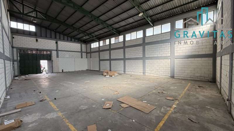 Alquiler de bodega en Heredia, 200m2 ID 2088