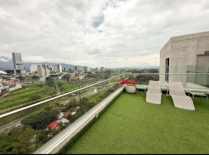 Apartamento Amueblado en Alquiler en La Uruca, 1 Habitación / 1 baño / 1 parqueo full equipado