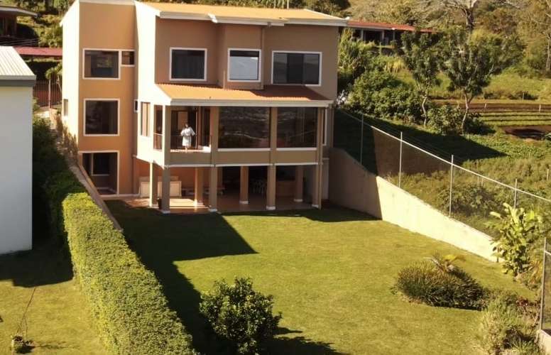 LUJOSA CASA DE MONTAÑA CON VISTAS EN SAN ANTONIO ESCAZU - Imagen 1