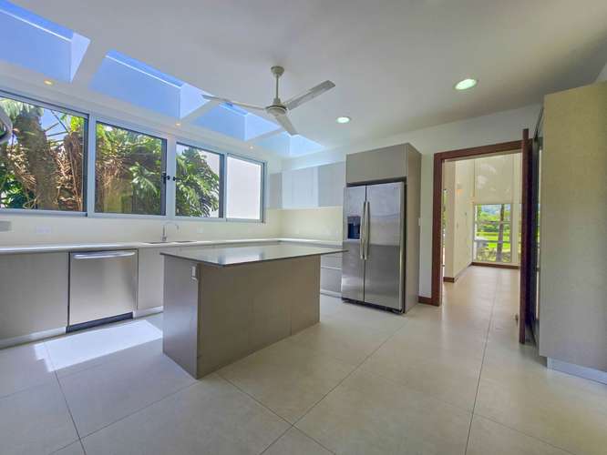 VALLE DEL SOL LINDORA SANTA ANA! CASA CONTEMPORANEA CON PISCINA PRIVADA - Imagen 10