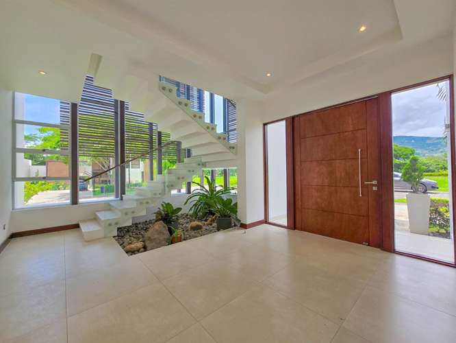 VALLE DEL SOL LINDORA SANTA ANA! CASA CONTEMPORANEA CON PISCINA PRIVADA - Imagen 8