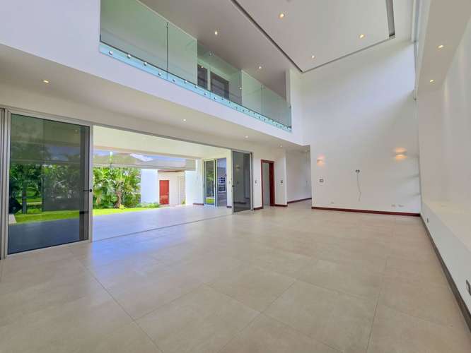 VALLE DEL SOL LINDORA SANTA ANA! CASA CONTEMPORANEA CON PISCINA PRIVADA - Imagen 9