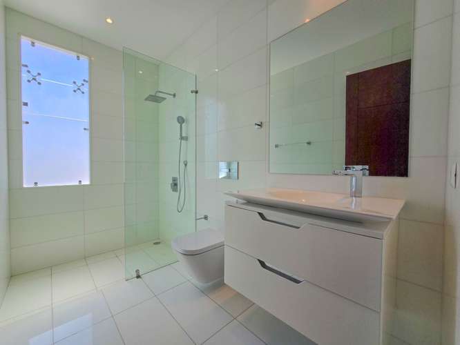 VALLE DEL SOL LINDORA SANTA ANA! CASA CONTEMPORANEA CON PISCINA PRIVADA - Imagen 16