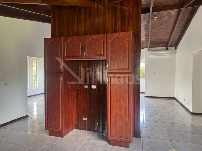 Venta de casa independiente de una planta en Santa Ana  - Imagen 12