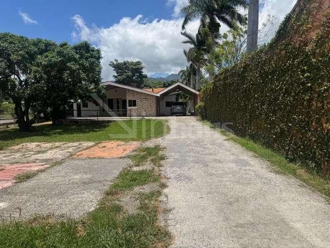 Venta de casa independiente de una planta en Santa Ana  - Imagen 10