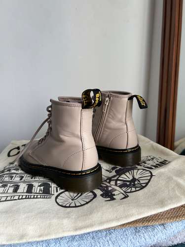 Dr Martens talla 31 EU - Imagen 4