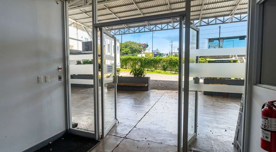Alquiler de Bodega Comercial en San José - Imagen 8