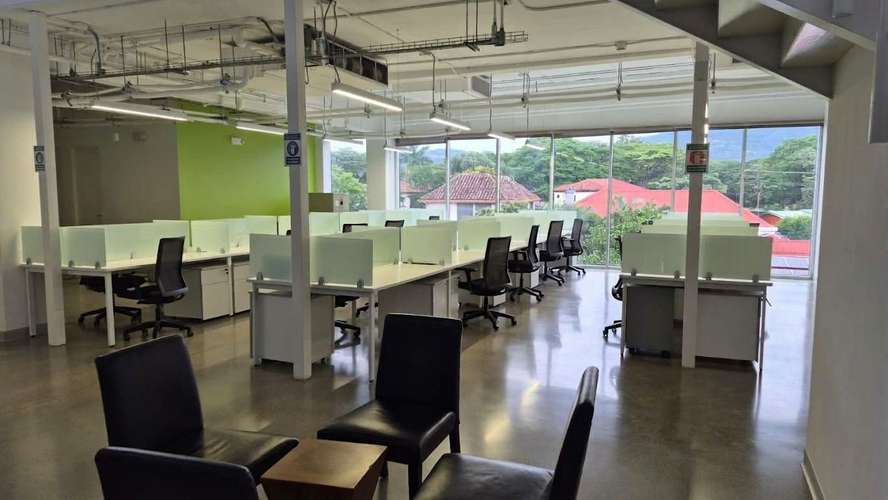 Oficina en Alquiler: Centro Corporativo Lindora, Piso 3