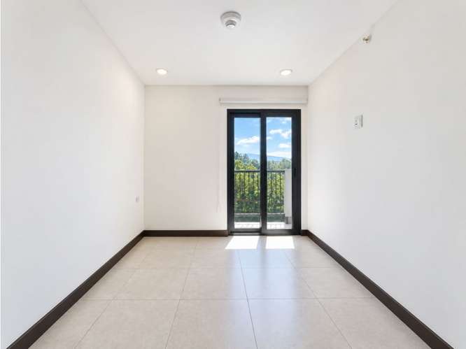 Apartamento con línea blanca en Barreal de Heredia - Imagen 5