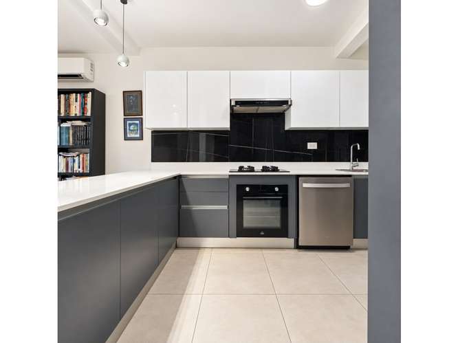 Town House en Venta Ciudad Colón - Imagen 9