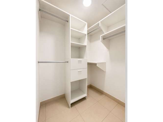 Venta de Exclusivo apartamento con excelente vista en Escazú - Imagen 6