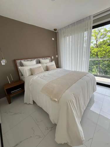 La Mejor Opción de 3 habitaciones con Estilo Moderno y Con Vistas al Bosque. - Imagen 3