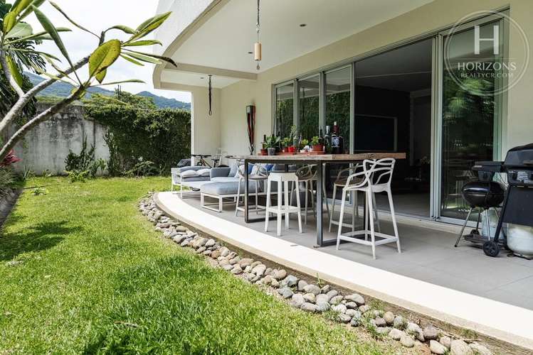 First Floor Apartment with Private Garden in NJA1421JM
