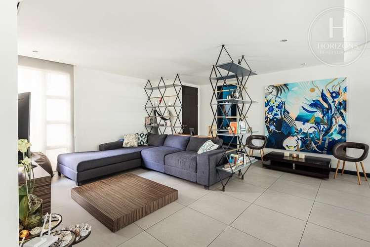 Se Vende Apartamento en Primera Planta con Jardín Privado en Condominio Vereda del Río Piedades de Santa Ana nja1421jm - Imagen 2