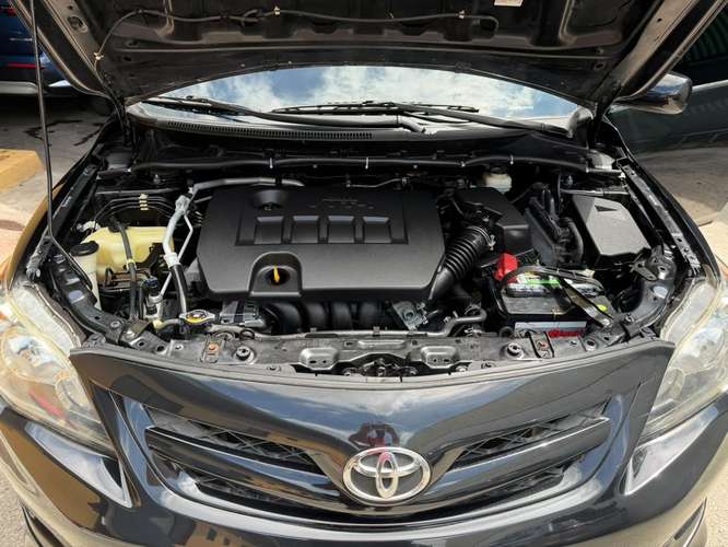 Toyota Corolla S 2011