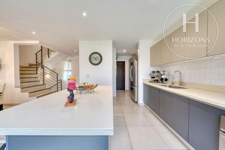 Casa en Venta en Condominio La Estefana en Sabanilla 3 Habitaciones más Mezzanine y Vista a Áreas Verdes nja1408dm - Imagen 9