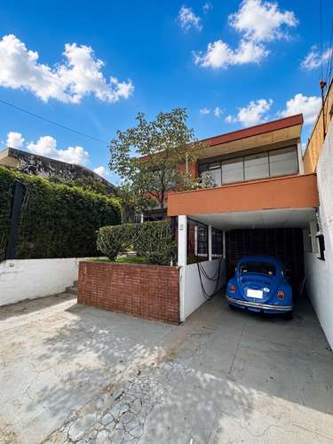 SE ALQUILA LINDA CASA CON MUCHO JARDIN EN GEROMA