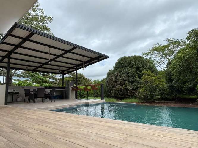 Modern Residence with Infinity Pool on 5,000 m² Lot – Tamarindo, La Garita Nueva - Imagen 12