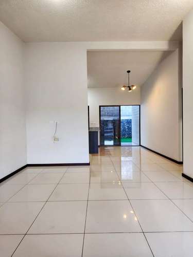 ¡ALQUILA EN HEREDIA PARKS! CASA CON A/C, PATIO Y 2 PARQUEOS TECHADOS  - Imagen 5