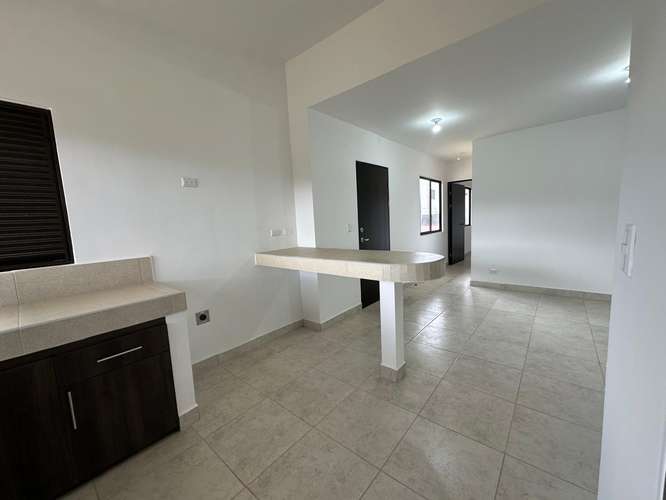Hermosa casa nueva de 1 habitación, con cochera techada para 2 carros, en condominio,  para estrenar. - Imagen 4