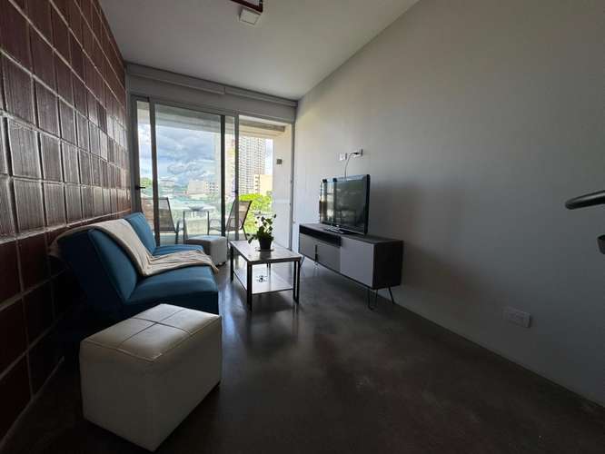 Apartamento con línea blanca en torre de Rohrmoser 