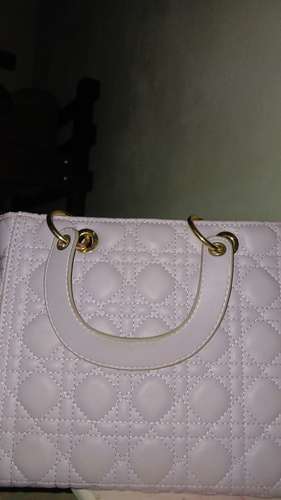 Bolso Lila Cuadrado, Estilo Formal y Elegante