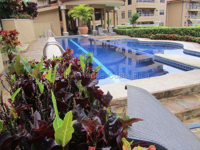 Alquiler de Apartamento Moderno Amoblado en Escazú-San Rafael.  - Imagen 13