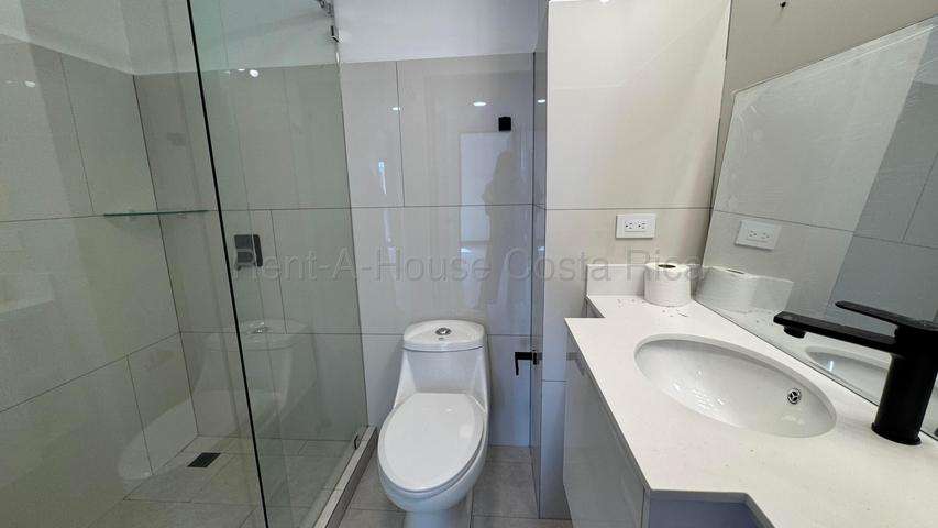 Alquiler de Apartamento Moderno para Estrenar en ULLOA-HEREDIA. - Imagen 11
